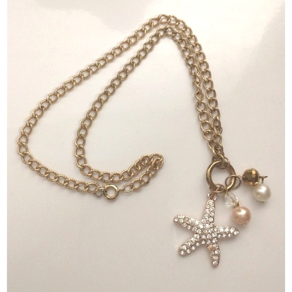 VTG Gold Tone Rhinestone Starfish With Faux Pearl Dangles Chain Necklace 18.5"